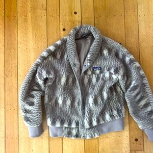 Patagonia retro-style snap front fleece jacket